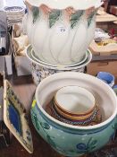 A COLLECTION OF CERAMIC JARDINAIRES AND PLANTERS ETC. TO INCLUDE A MODERN SATSUMA EXAMPLE
