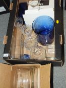 A TRAY OF ASSORTED GLASSWARE TO INCLUDE A SET OF BOXED L S A SWIRL PATTERN BOWLS, TUDOR CRYSTAL