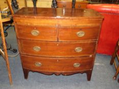 AN ANTIQUE MAHOGANY BOW FRONTED CHEST OF FOUR DRAWERS H-98 W-101 CM A/F