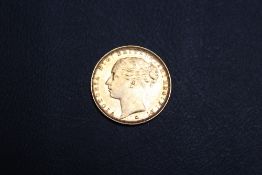 A QUEEN VICTORIA 1886 SOVEREIGN