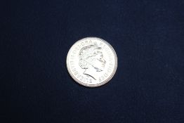 A QUEEN ELIZABETH II 2002 SOVEREIGN WITH SHIELD BACK