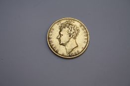 A GEORGE IV GOLD SOVEREIGN DATED 1826 - SHIELD BACK