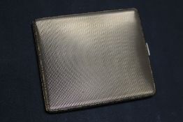 A HALLMARKED 9 CARAT GOLD CIGARETTE CASE, approx weight 117g, W 9.5 cm