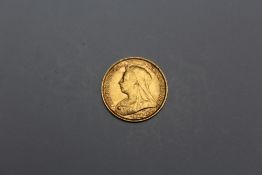 A QUEEN VICTORIA 1898 HALF SOVEREIGN