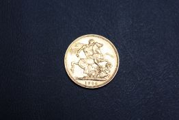 A QUEEN VICTORIA 1884 SOVEREIGN