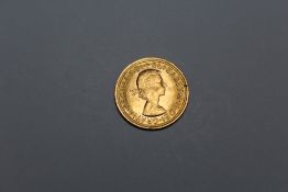 A QUEEN ELIZABETH II 1966 SOVEREIGN