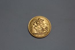 AN ELIZABETH II 1968 GOLD SOVEREIGN