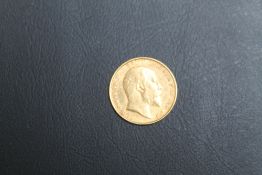 AN EDWARD VII 1907 GOLD HALF SOVEREIGN