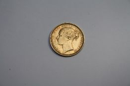 A VICTORIAN 1880 GOLD SOVEREIGN