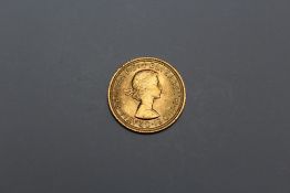 A QUEEN ELIZABETH II 1964 SOVEREIGN
