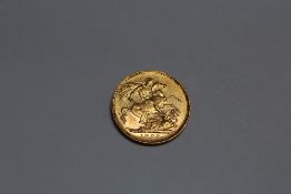 A VICTORIAN 1900 GOLD SOVEREIGN