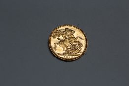 A VICTORIAN 1898 GOLD SOVEREIGN