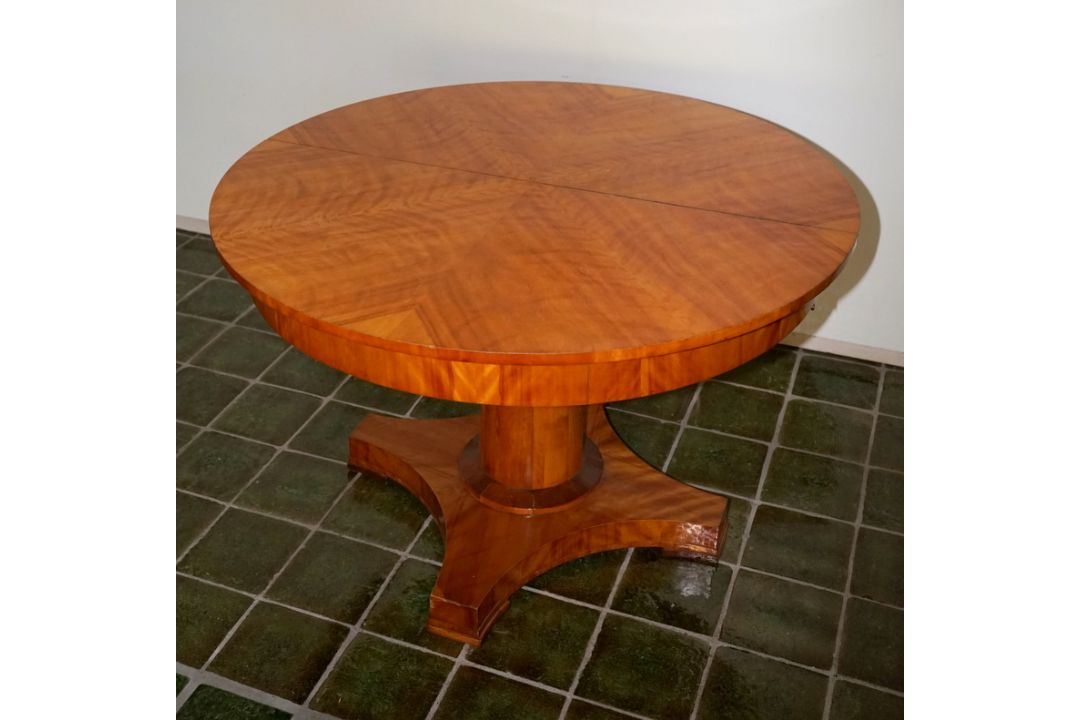 Neo-Biedermeier Esstisch ausziebar Kirsche Furniert - Bild 1 aus 4