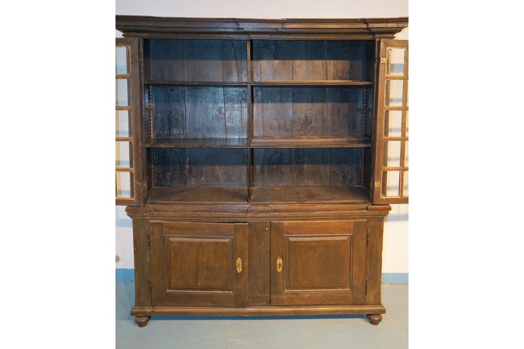 Großer Vitrienenaufsatz-Schrank, Westfalen, frühes 18.Jhd. - Bild 6 aus 7