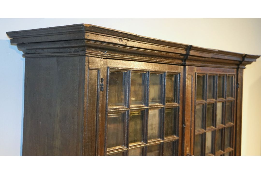 Großer Vitrienenaufsatz-Schrank, Westfalen, frühes 18.Jhd. - Bild 3 aus 7