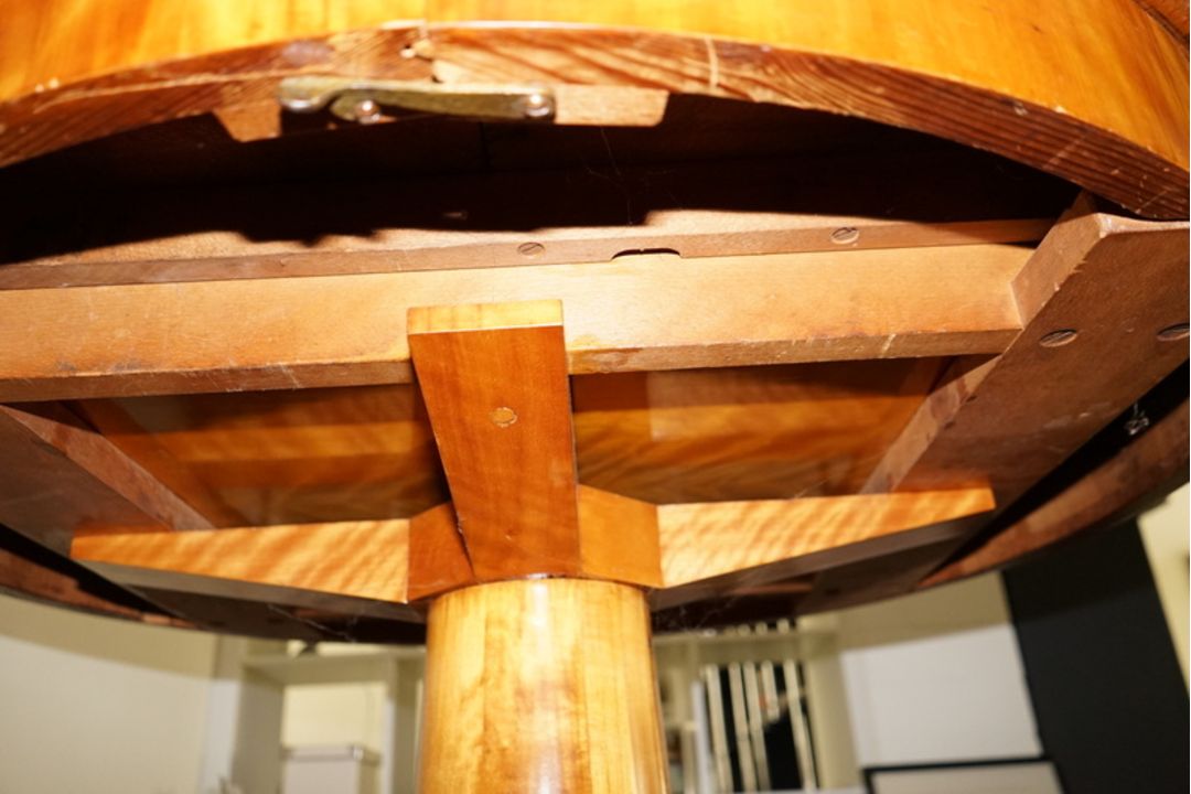 Neo-Biedermeier Esstisch ausziebar Kirsche Furniert - Bild 3 aus 4