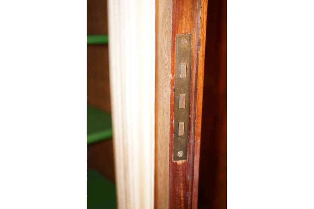 Seltenes Paar großer Schränke des Biedermeier, deutsch, um 1820 - Bild 6 aus 8