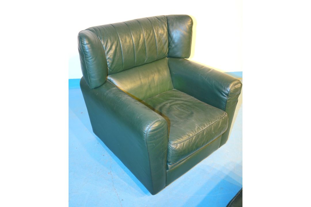 Zanotta, Aurelio ab 1958: Bequemer Designer-Ledersessel mit Ottoman - Bild 2 aus 4
