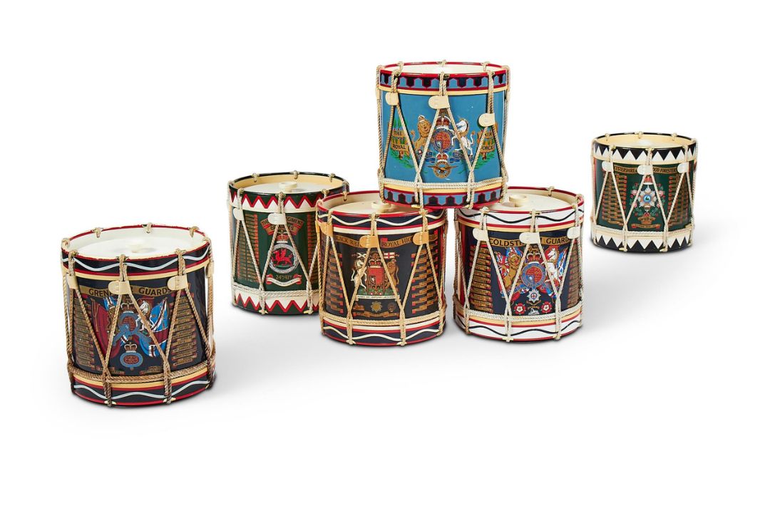 SIX REGIMENTAL DRUM ICE BUCKETS AND LIDS, LATE 20TH CENTURY
