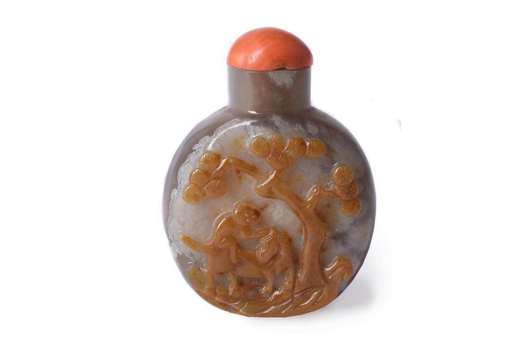 Y A good Chinese banded agate snuff bottle - Image 1 of 4