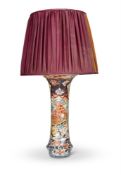 A JAPANESE ARITA IMARI TRUMPET VASE, CIRCA 1700