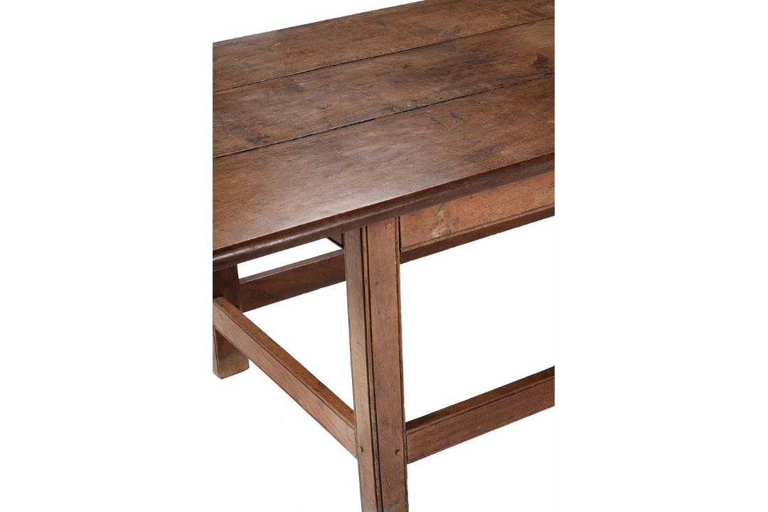AN OAK REFECTORY TABLE, LATE 18TH CENTURY/EARLY 19TH CENTURY - Image 4 of 4