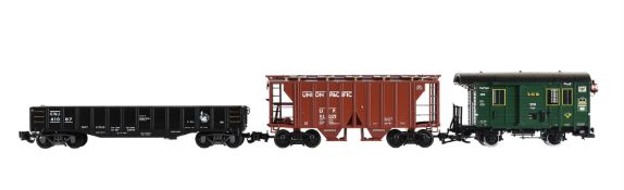 An Aristocraft G Gauge 1/29th scale model of a Union Pacific 2 Bay covered hopper car