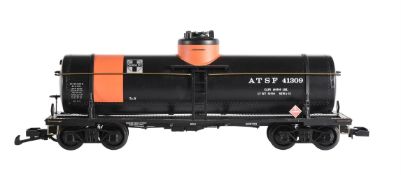 An Aristocraft G Gauge 1/29th scale model of a Single dome Chemical tank car