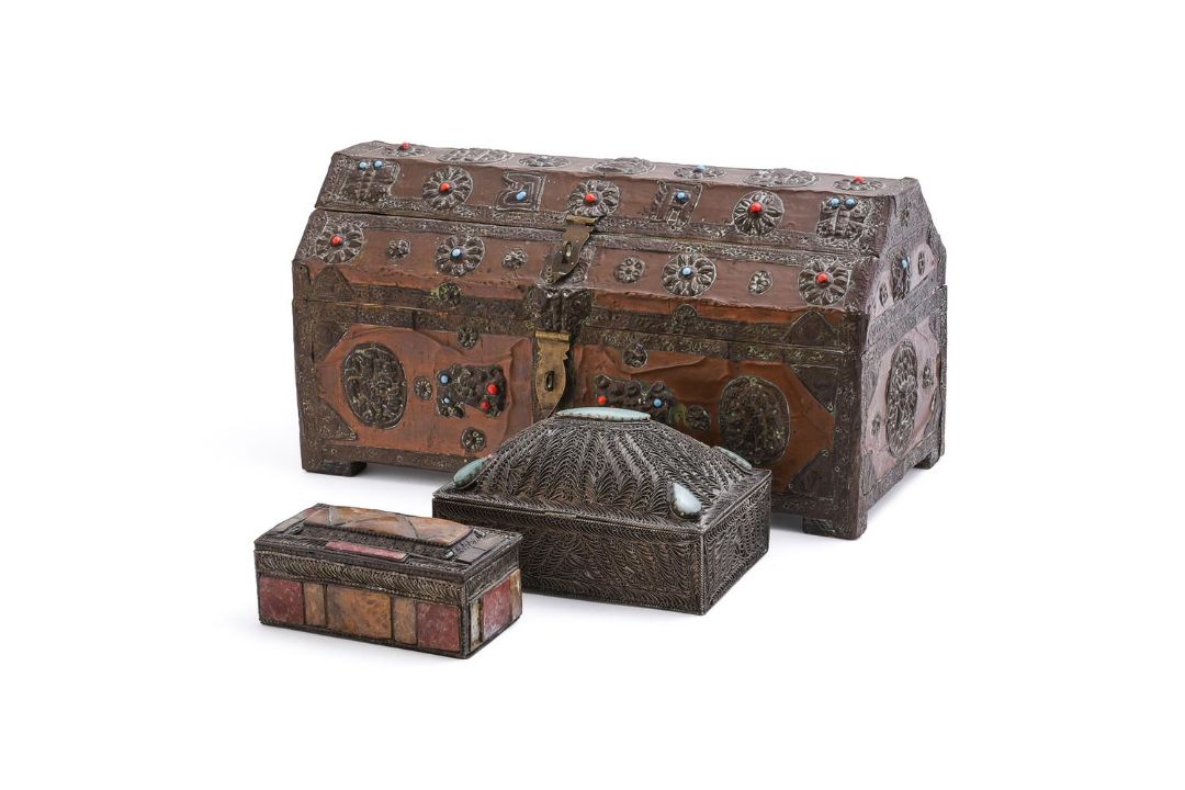 Y A Tibetan Chest with sheet copper overlay and two others - Image 2 of 8