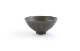 A Chinese Longquan celadon bowl