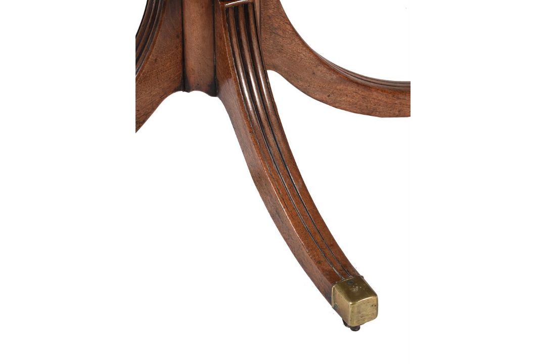A George III mahogany drum library table - Image 2 of 4
