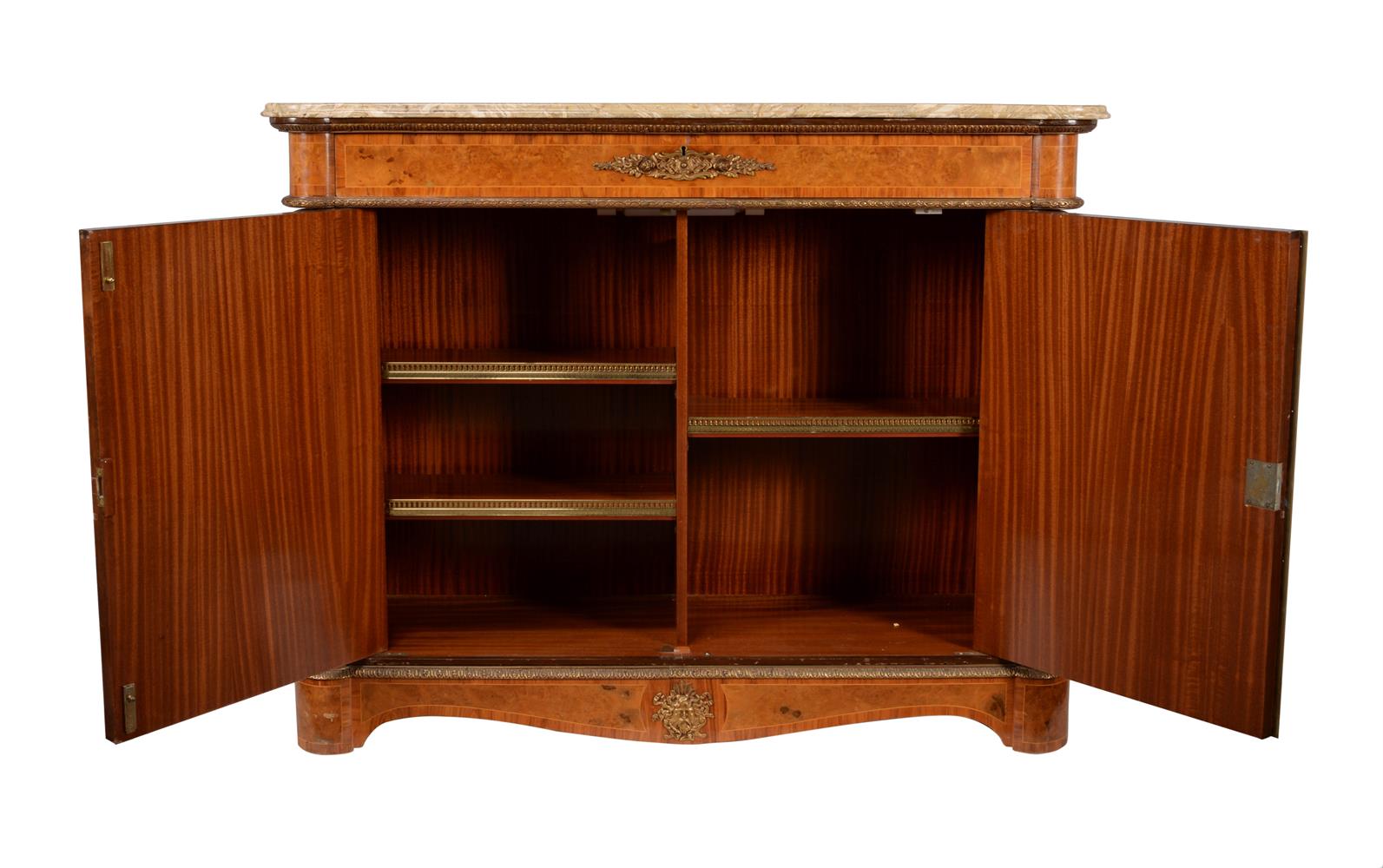 Y A kingwood, burr walnut, and gilt metal mounted side cabinet in Napoleon III style - Image 4 of 5