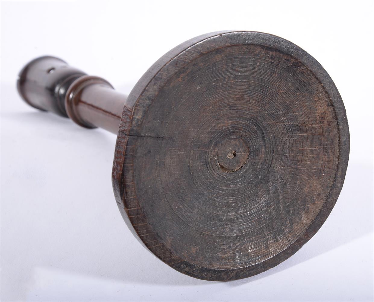 A RARE TREEN TURNED FRUITWOOD CANDLESTICK, 18TH CENTURY AND A TURNED SYCAMORE CANDLESTICK - Image 4 of 7