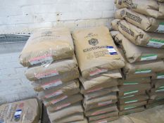 19 Bags Imerys Refractory Minerals Molochite 3080DD H110/W 25kg