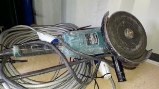 Makita GA9020 230mm Angle Grinder 110v (2015) Seri