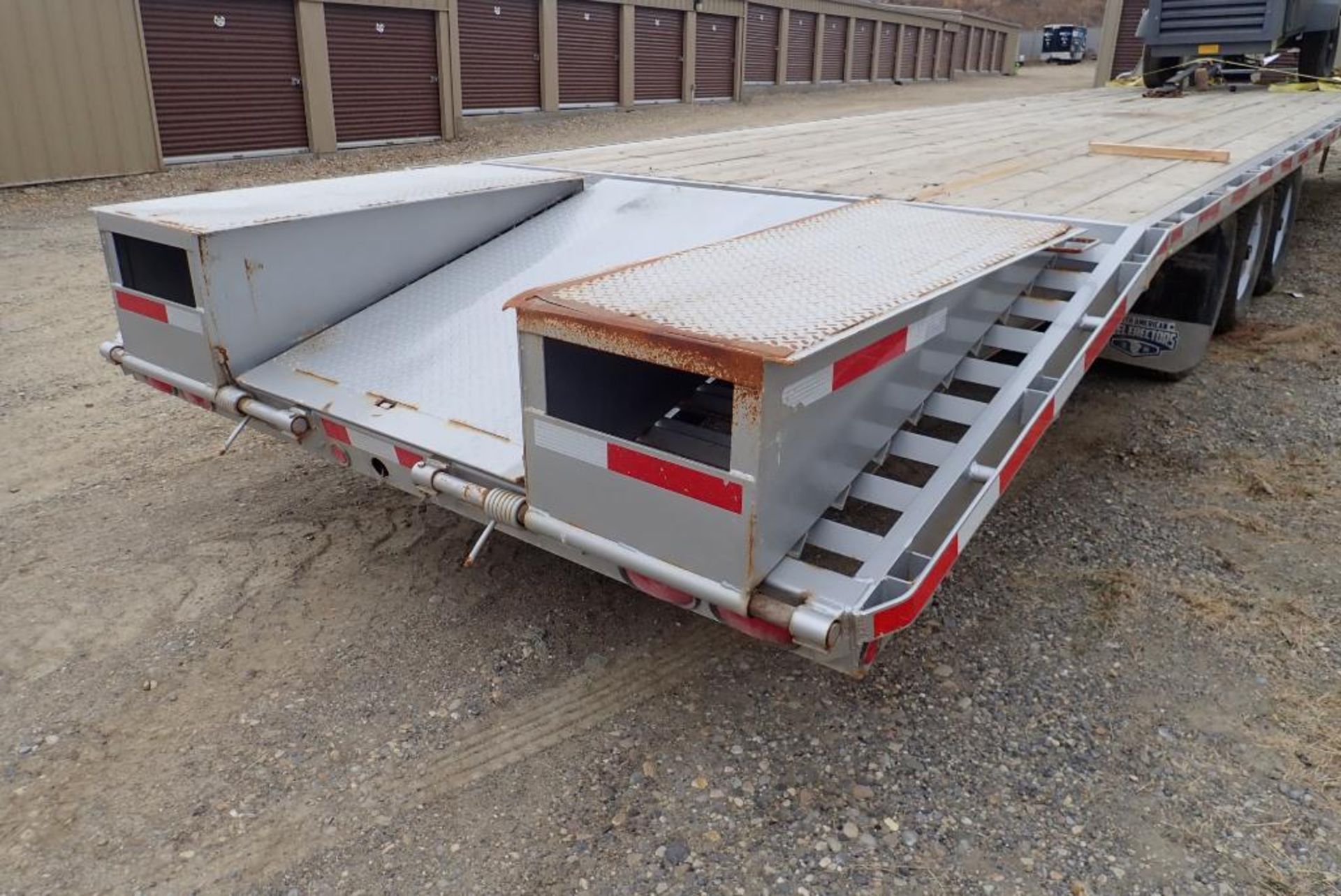 2014 ABU Tridem Axle Gooseneck 36' Flatdeck Trailer. VIN 4UGFG3638ED026522. - Image 3 of 6