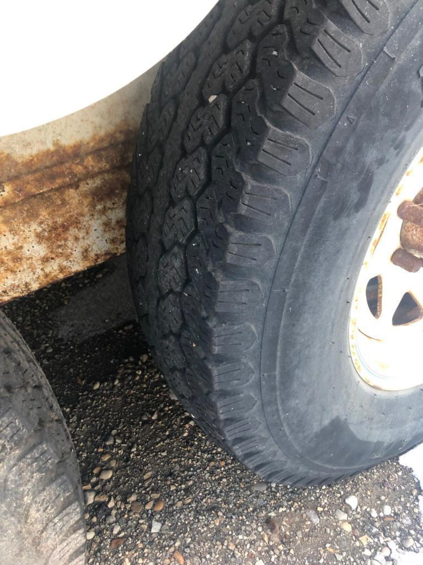 2004 Royal Tandem Axle 16' Enclosed Cargo Trailer. VIN 2S9PL436843013582. **LOCATED IN EDMONTON** - Image 6 of 8