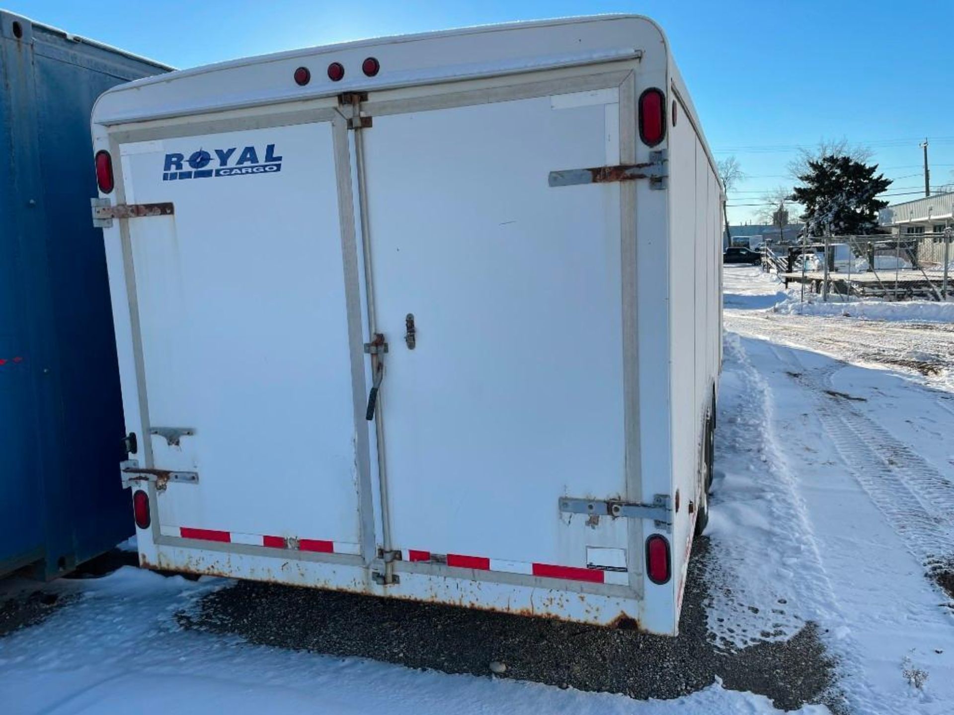 2004 Royal Tandem Axle 16' Enclosed Cargo Trailer. VIN 2S9PL436843013582. **LOCATED IN EDMONTON** - Image 2 of 8
