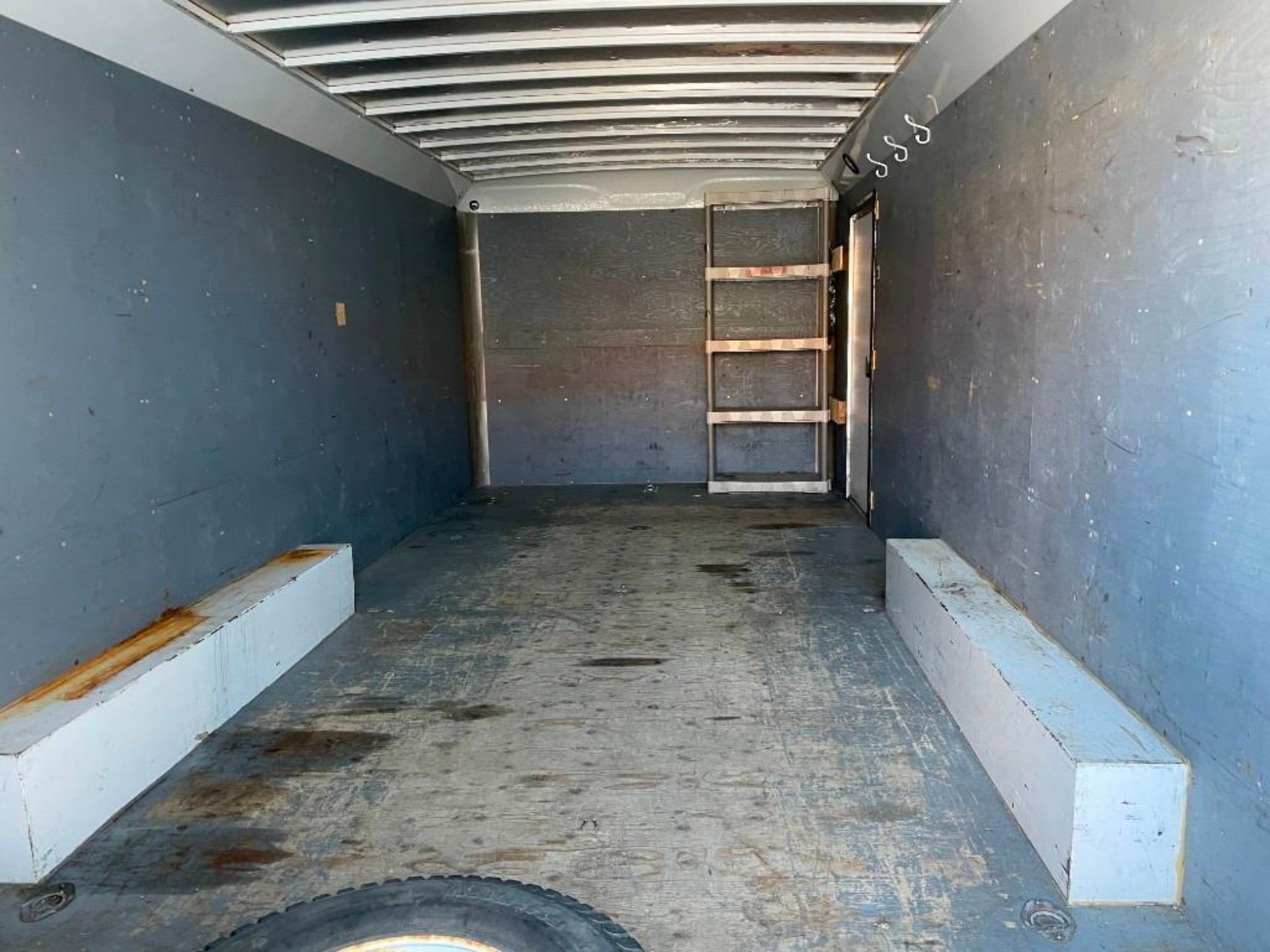 2004 Royal Tandem Axle 16' Enclosed Cargo Trailer. VIN 2S9PL436843013582. **LOCATED IN EDMONTON** - Image 3 of 8