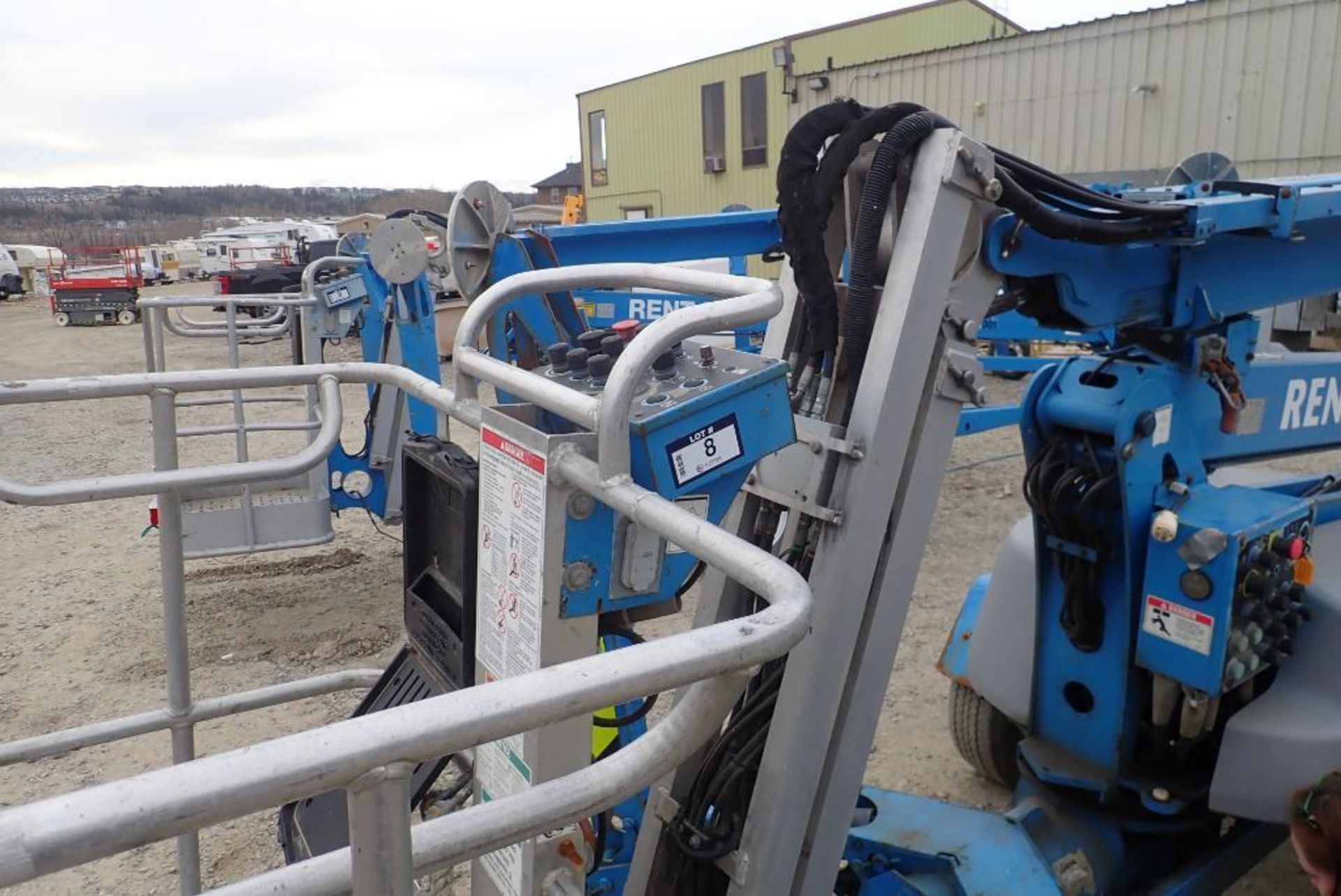 2007 Genie TZ-50 Single Axle Towable Boom Lift. VIN 5D8AA23177R000269. - Image 3 of 6