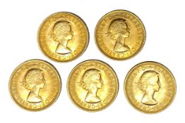Elizabeth II five gold Sovereign coins, 1967