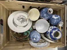 19th/20th cent. Ceramics: Includes a pair of blue/white transfer printed vases, pair of Majolica