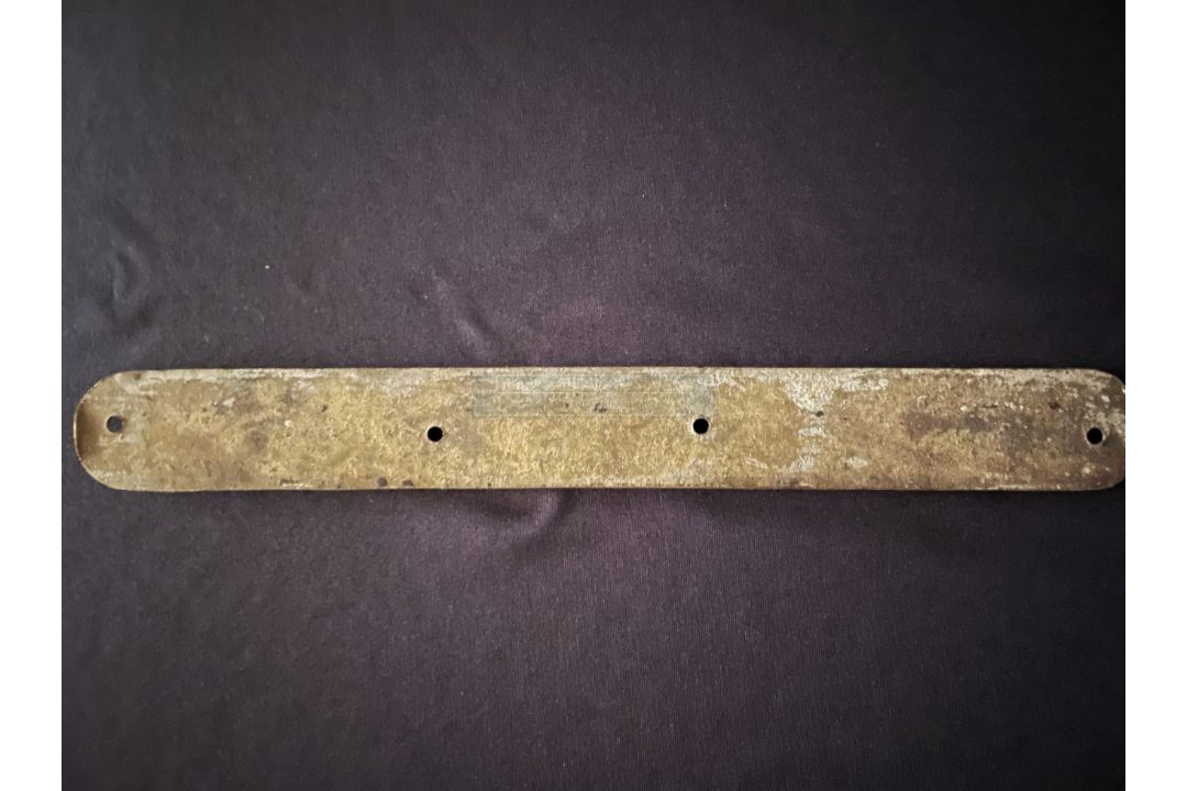 R.M.S. TITANIC: Extremely rare cast bronze painted lifeboat plaque "S.S. Titanic". It is unknown - Image 2 of 2
