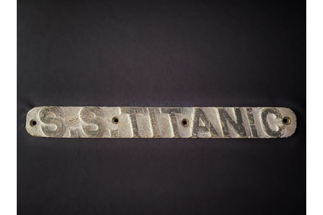 R.M.S. TITANIC: Extremely rare cast bronze painted lifeboat plaque "S.S. Titanic". It is unknown - Image 1 of 2