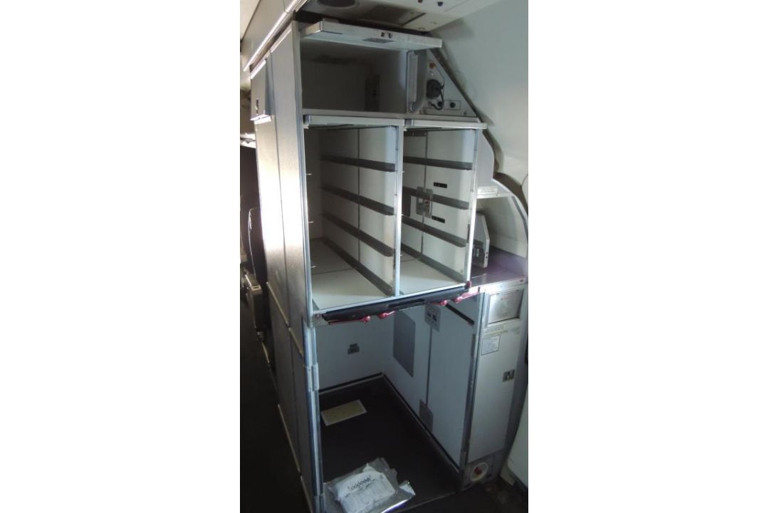 1989 MD 82 Air Frame Tail # N487AA - Image 27 of 27