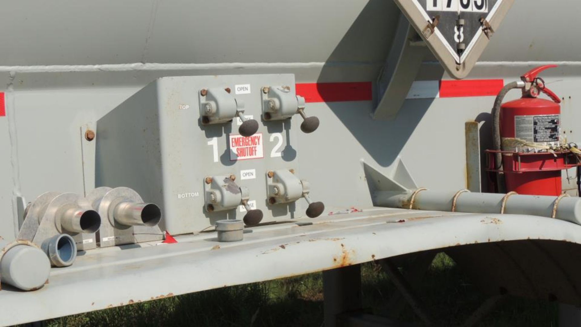 Worley Welding Works Tanker - Image 2 of 11
