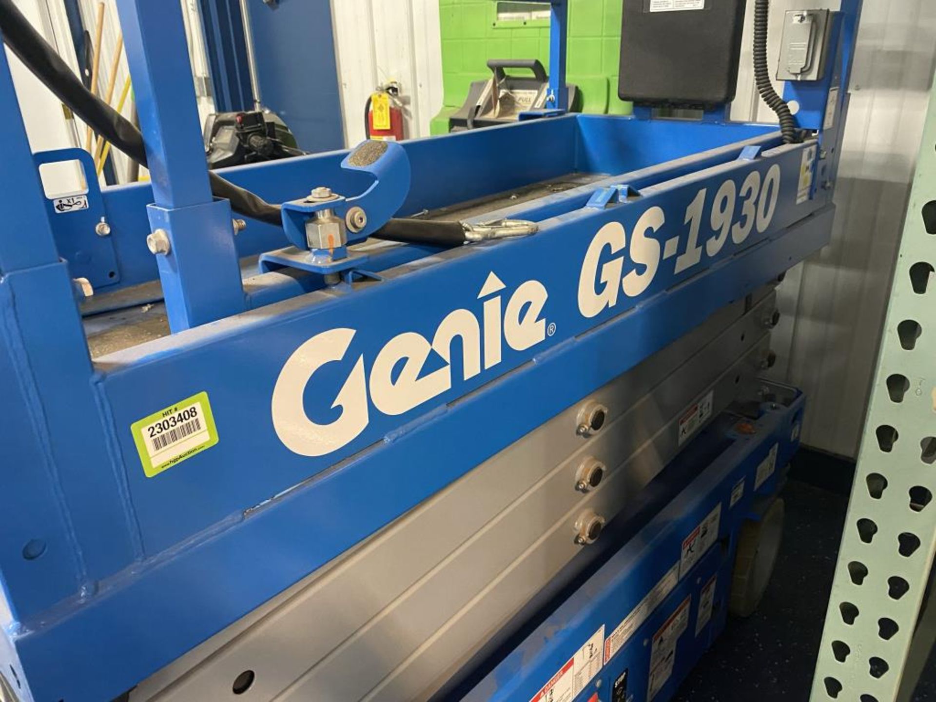Scissor Lift - *Located in Tecumseh* - Image 5 of 6