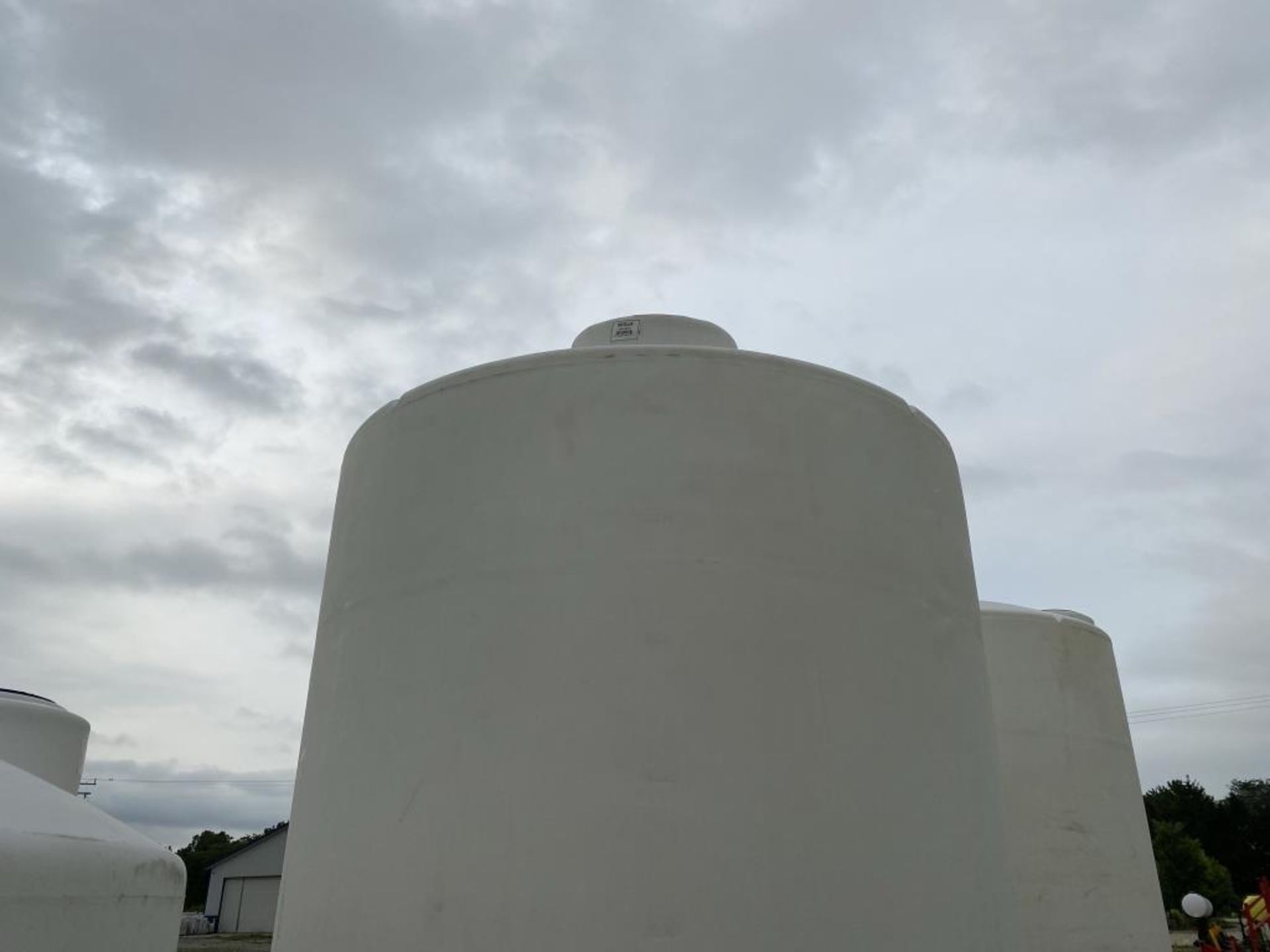 Plastic Tank - Image 4 of 4