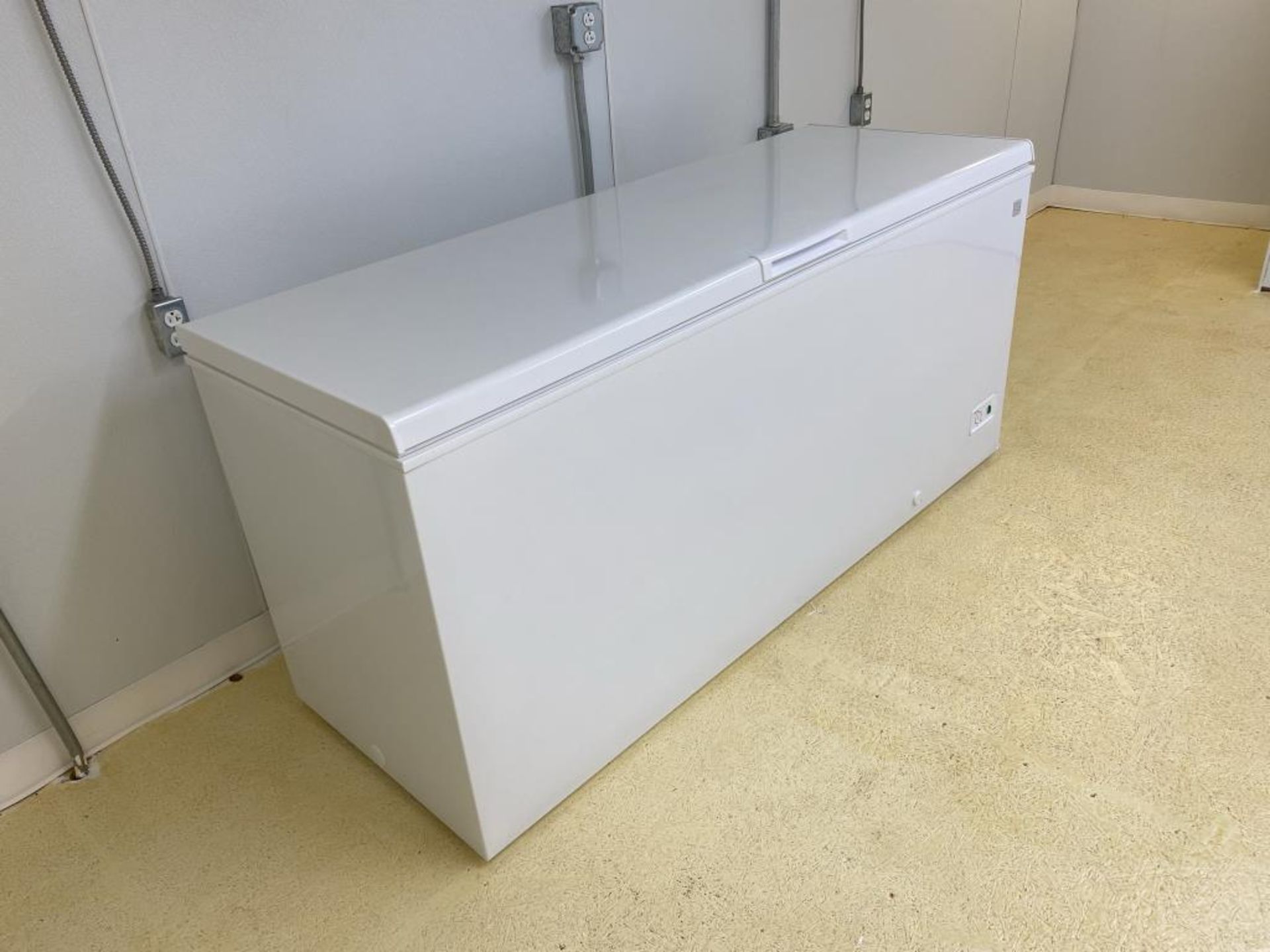 Chest Freezer - Image 2 of 5