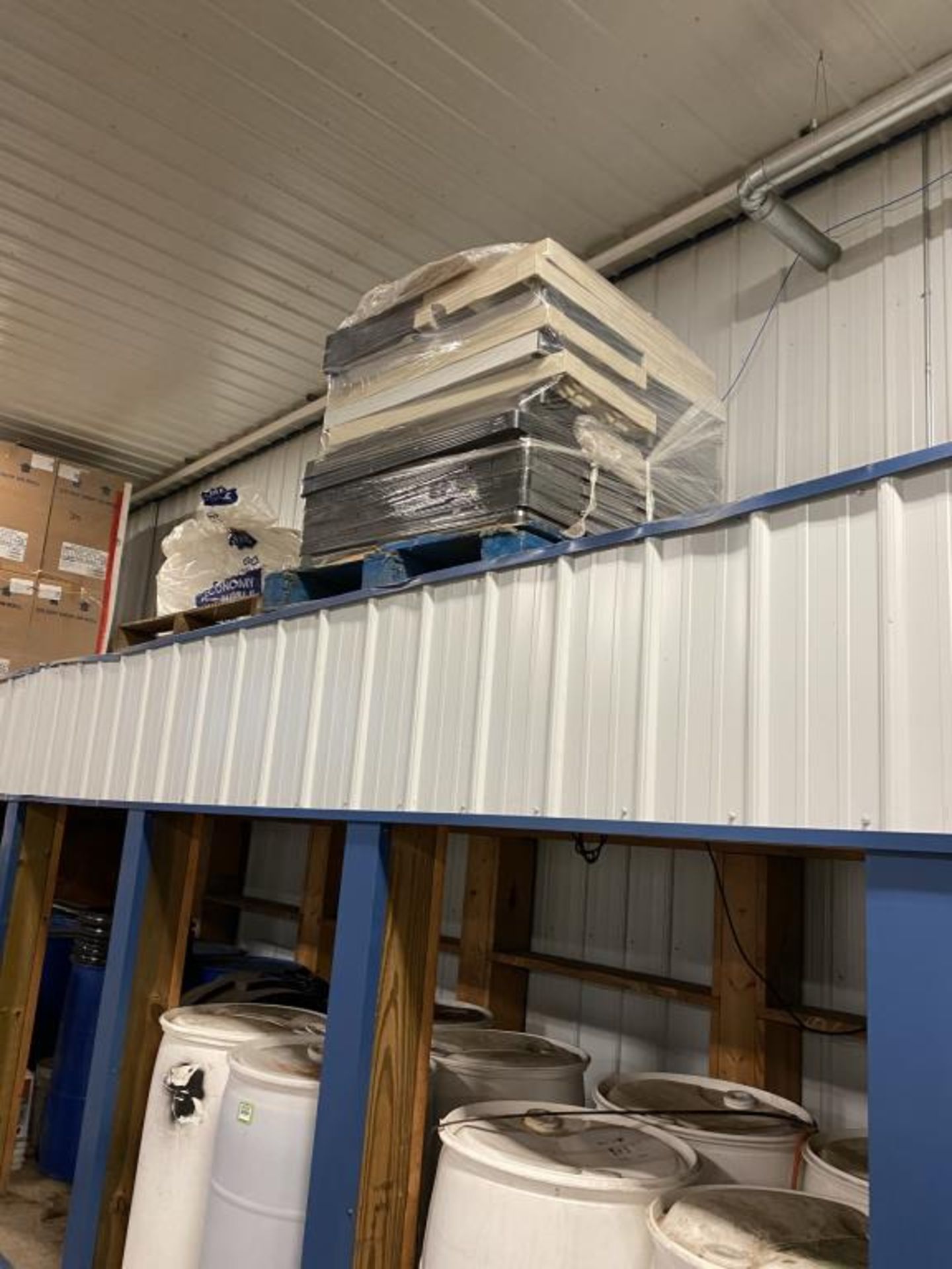 Plastic Shelving - Image 2 of 2